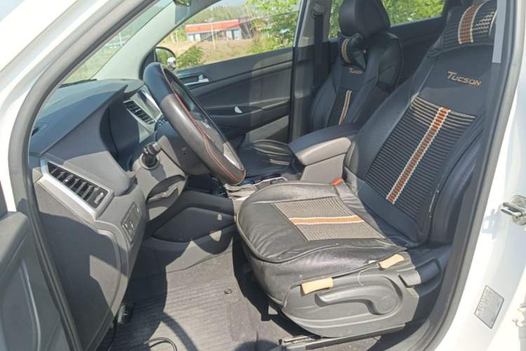 Used Hyundai Tucson 2015 1.6T Dual-Clutch Two-Wheel-Drive Smart Model Left Front Seat