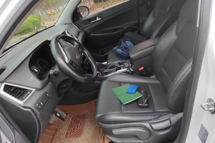 Used Hyundai Tucson 2015 1.6T Dual-Clutch Two-Wheel-Drive Smart Model Left Front Seat