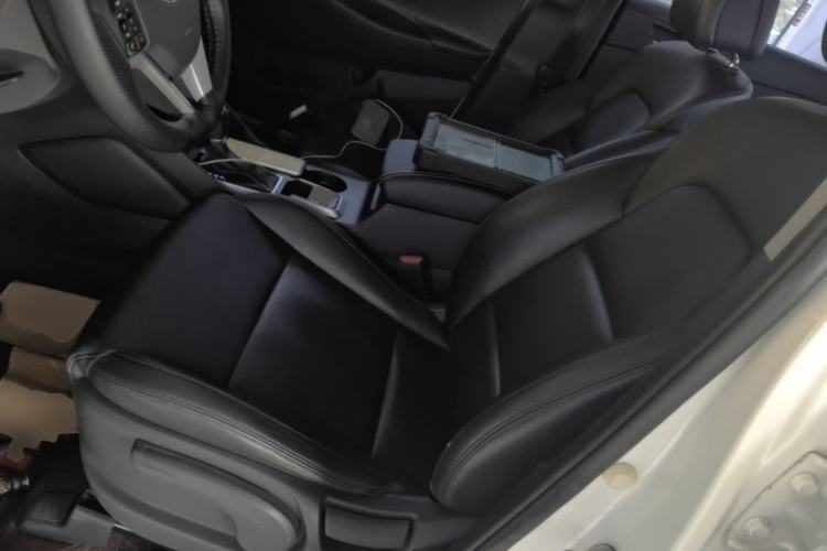 Used Hyundai Tucson 2015 1.6T Dual-Clutch Two-Wheel-Drive Smart Model Left Front Seat