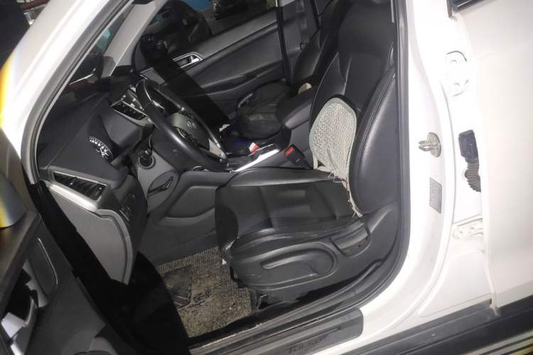 Used Hyundai Tucson 2015 1.6T Dual-Clutch Two-Wheel-Drive Smart Model Left Front Seat