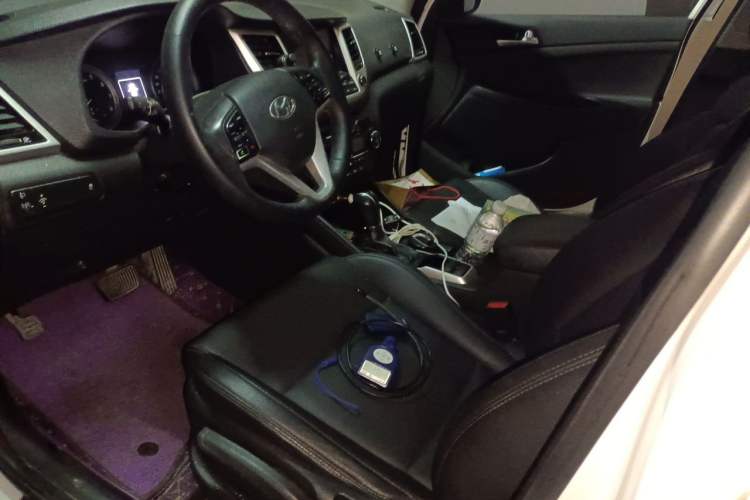 Used Hyundai Tucson 2015 1.6T Dual-Clutch Two-Wheel-Drive Smart Model Left Front Seat