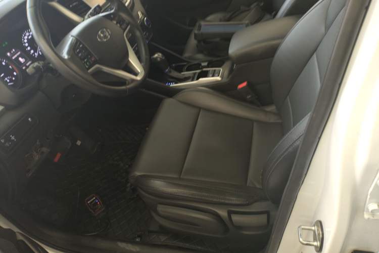 Used Hyundai Tucson 2015 1.6T Dual-Clutch Two-Wheel-Drive Smart Model Left Front Seat