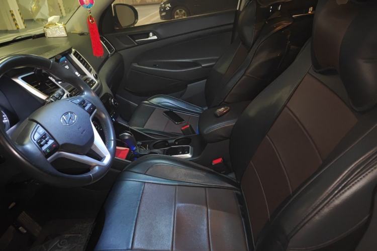 Used Hyundai Tucson 2015 1.6T Dual-Clutch Two-Wheel-Drive Smart Model Left Front Seat