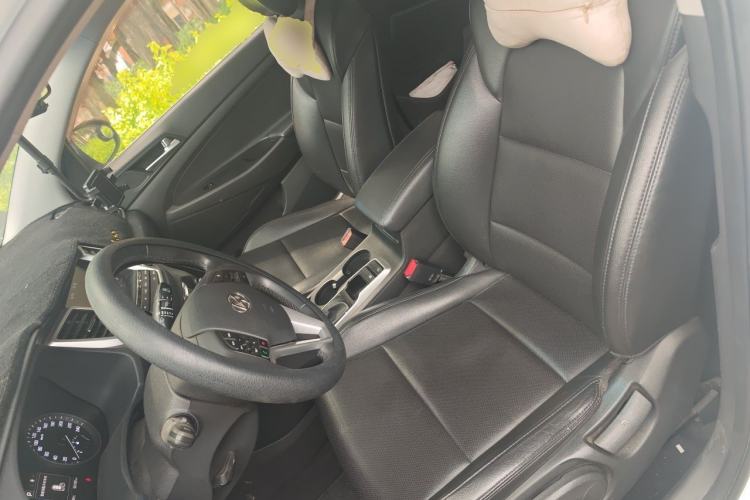 Used Hyundai Tucson 2015 1.6T Dual-Clutch Two-Wheel-Drive Smart Model Left Front Seat