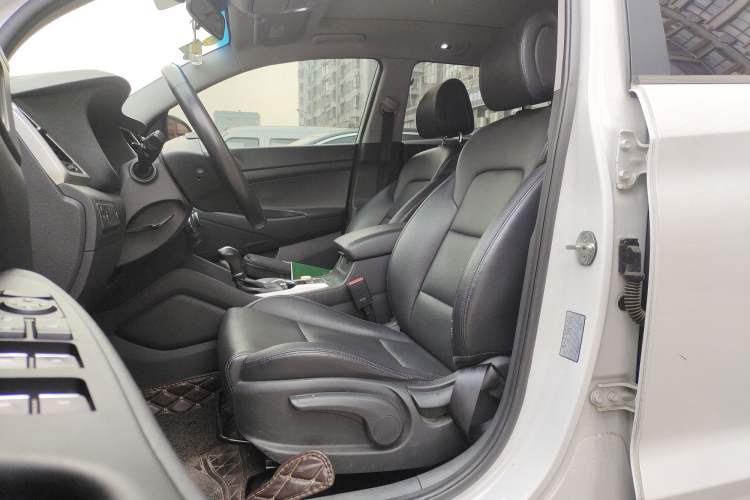 Used Hyundai Tucson 2015 1.6T Dual-Clutch Two-Wheel-Drive Smart Model Left Front Seat