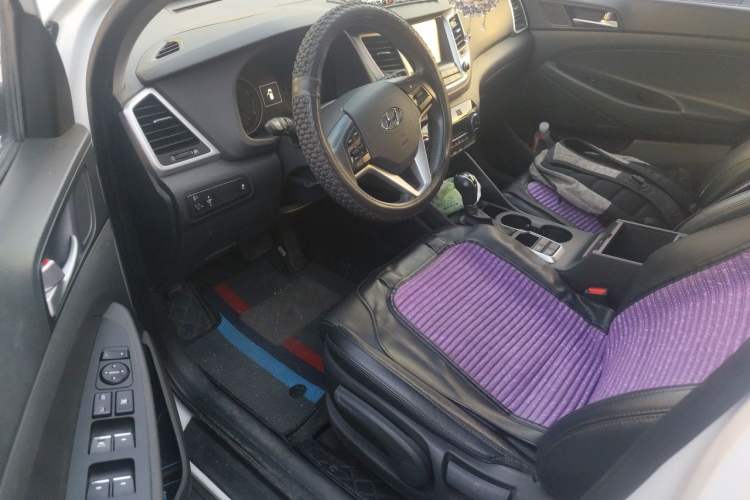 Used Hyundai Tucson 2015 1.6T Dual-Clutch Two-Wheel-Drive Smart Model Left Front Seat