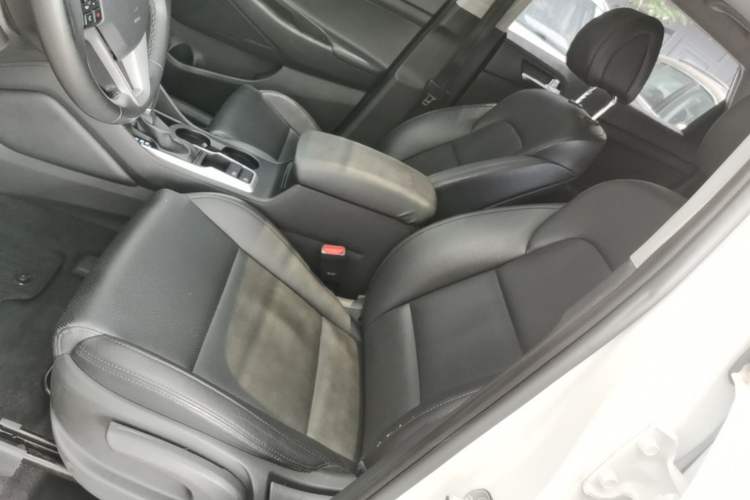 Used Hyundai Tucson 2015 1.6T Dual-Clutch Two-Wheel-Drive Smart Model Left Front Seat