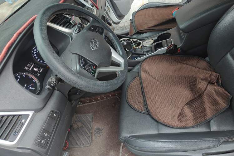 Used Hyundai Tucson 2015 1.6T Dual-Clutch Two-Wheel-Drive Smart Model Left Front Seat