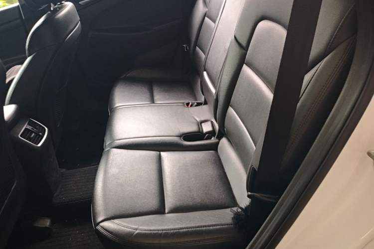 Used Hyundai Tucson 2015 1.6T Dual-Clutch Two-Wheel-Drive Smart Model Left Rear Seat