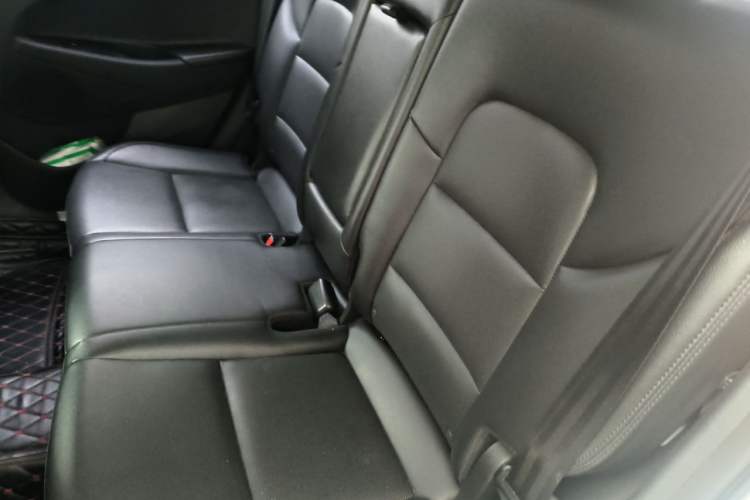 Used Hyundai Tucson 2015 1.6T Dual-Clutch Two-Wheel-Drive Smart Model Left Rear Seat