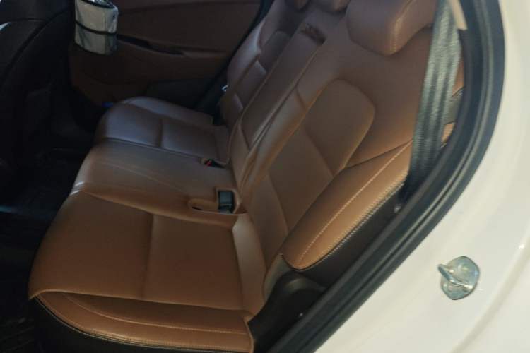 Used Hyundai Tucson 2015 1.6T Dual-Clutch Two-Wheel-Drive Smart Model Left Rear Seat