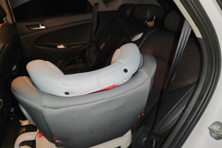 Used Hyundai Tucson 2015 1.6T Dual-Clutch Two-Wheel-Drive Smart Model Left Rear Seat