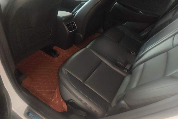 Used Hyundai Tucson 2015 1.6T Dual-Clutch Two-Wheel-Drive Smart Model Left Rear Seat