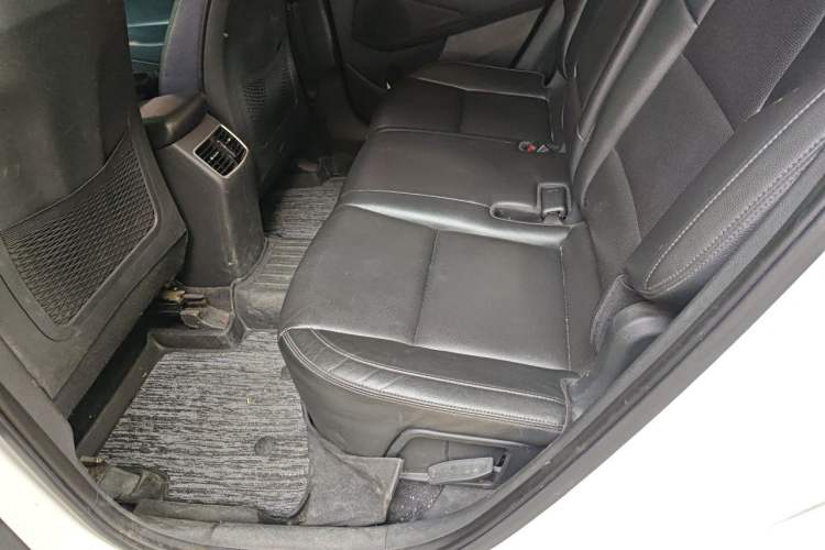 Used Hyundai Tucson 2015 1.6T Dual-Clutch Two-Wheel-Drive Smart Model Left Rear Seat