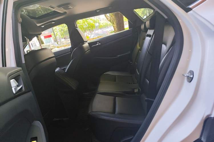 Used Hyundai Tucson 2015 1.6T Dual-Clutch Two-Wheel-Drive Smart Model Left Rear Seat