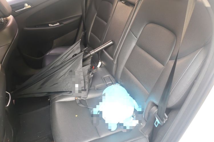 Used Hyundai Tucson 2015 1.6T Dual-Clutch Two-Wheel-Drive Smart Model Left Rear Seat