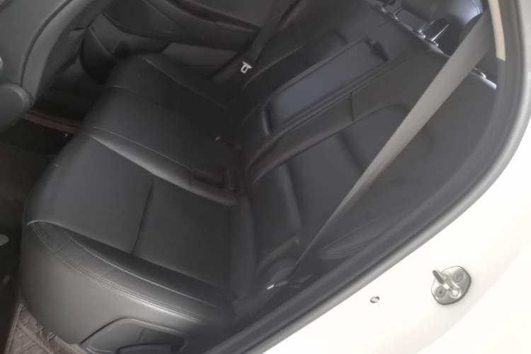 Used Hyundai Tucson 2015 1.6T Dual-Clutch Two-Wheel-Drive Smart Model Left Rear Seat