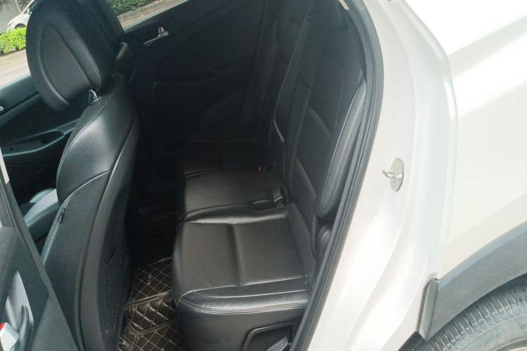 Used Hyundai Tucson 2015 1.6T Dual-Clutch Two-Wheel-Drive Smart Model Left Rear Seat