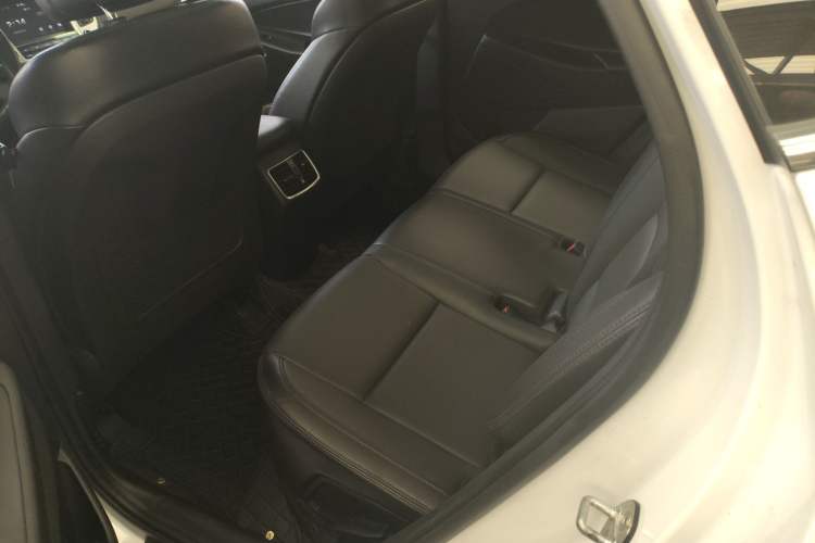 Used Hyundai Tucson 2015 1.6T Dual-Clutch Two-Wheel-Drive Smart Model Left Rear Seat