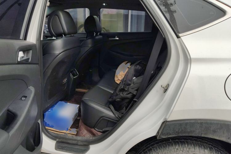 Used Hyundai Tucson 2015 1.6T Dual-Clutch Two-Wheel-Drive Leading Model Left Rear Seat