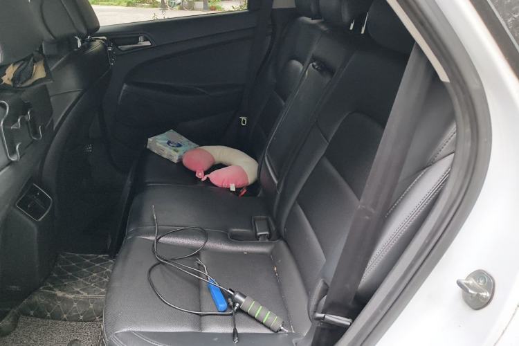 Used Hyundai Tucson 2015 1.6T Dual-Clutch Two-Wheel-Drive Smart Model Left Rear Seat