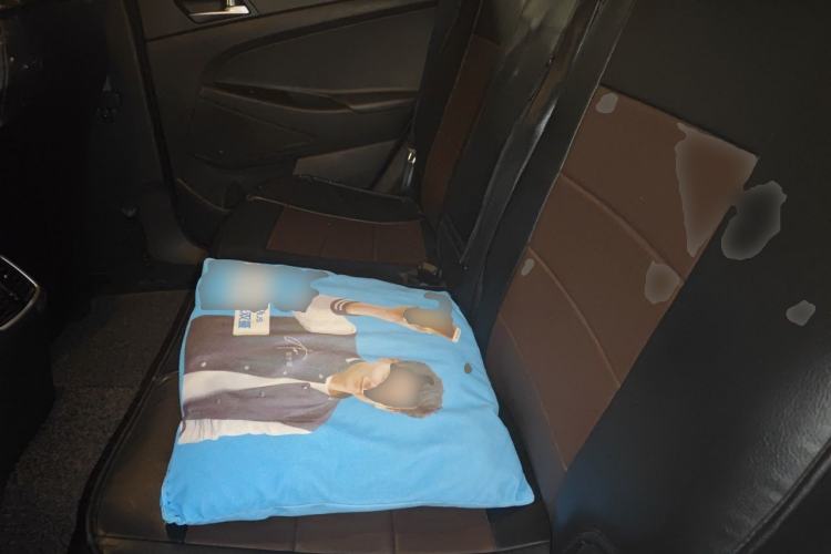 Used Hyundai Tucson 2015 1.6T Dual-Clutch Two-Wheel-Drive Smart Model Left Rear Seat