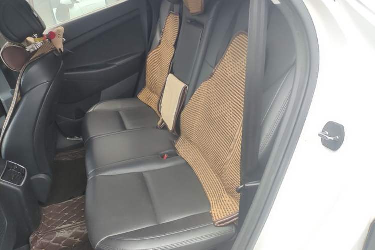 Used Hyundai Tucson 2015 1.6T Dual-Clutch Two-Wheel-Drive Leading Model Left Rear Seat