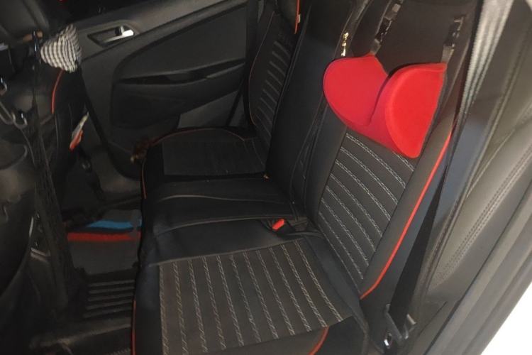 Used Hyundai Tucson 2015 1.6T Dual-Clutch Two-Wheel-Drive Smart Model Left Rear Seat