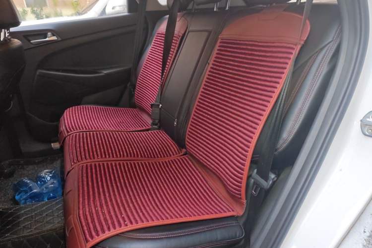 Used Hyundai Tucson 2015 1.6T Dual-Clutch Two-Wheel-Drive Comfort Model Left Rear Seat