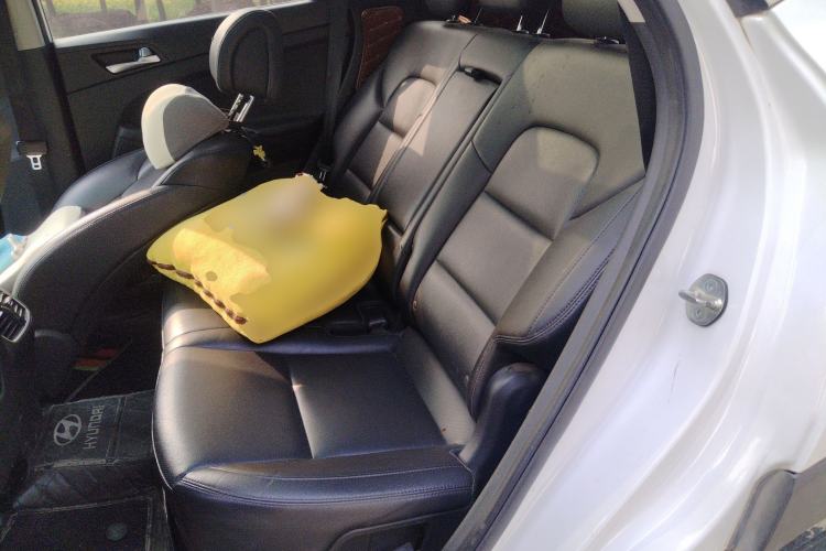 Used Hyundai Tucson 2015 1.6T Dual-Clutch Two-Wheel-Drive Smart Model Left Rear Seat