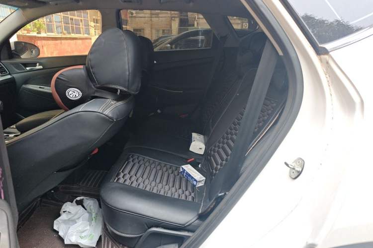Used Hyundai Tucson 2015 1.6T Dual-Clutch Two-Wheel-Drive Smart Model Left Rear Seat