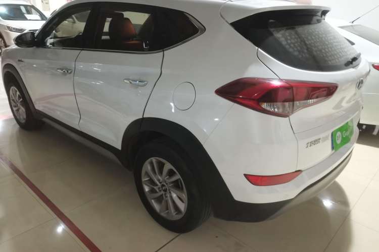 Used Hyundai Tucson 2015 1.6T Dual-Clutch Two-Wheel-Drive Smart Model Left Side