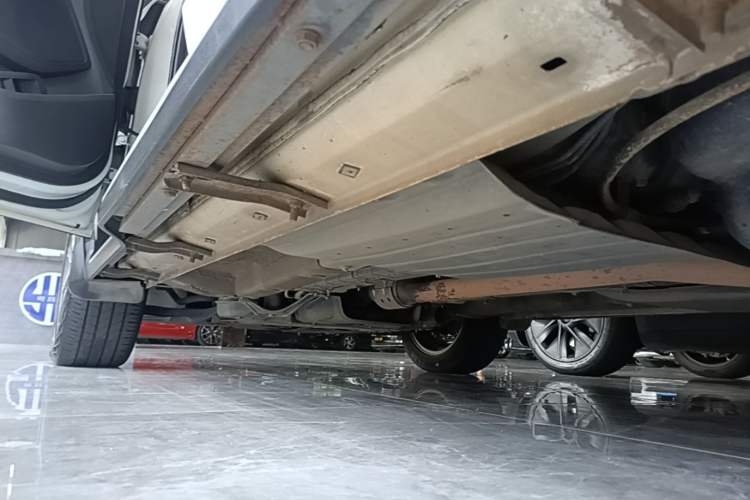 Used Hyundai Tucson 2015 1.6T Dual-Clutch Two-Wheel-Drive Leading Model Left Side Sill