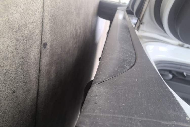 Used Hyundai Tucson 2015 1.6T Dual-Clutch Four-Wheel Drive Flagship Model Left Side Sill