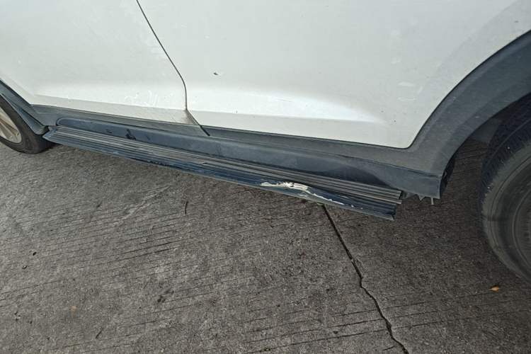 Used Hyundai Tucson 2015 1.6T Dual-Clutch Two-Wheel-Drive Smart Model Left Side Sill