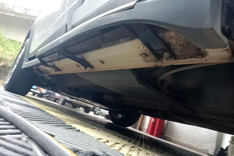 Used Hyundai Tucson 2015 2.0L Automatic Two-Wheel Drive Smart Version Left Side Sill