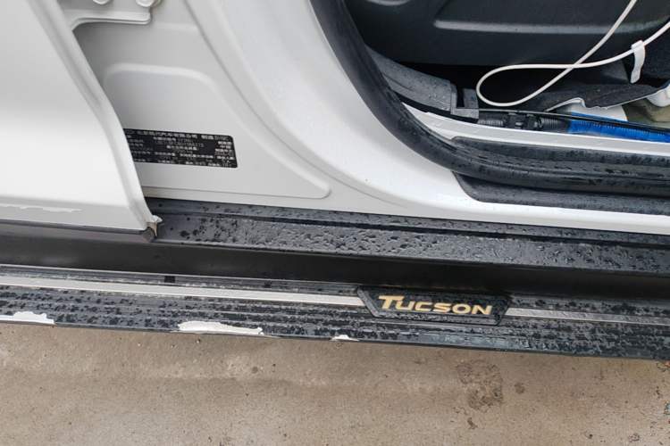 Used Hyundai Tucson 2015 1.6T Dual-Clutch Two-Wheel-Drive Smart Model Left Side Sill