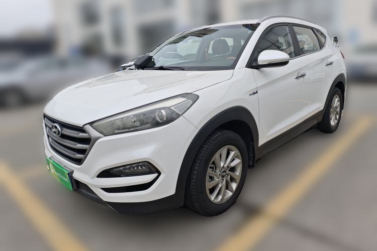 Used Hyundai Tucson 2015 1.6T Dual-Clutch Two-Wheel-Drive Smart Model Guazi used car, China used car export, Used car for sale, Used  cars, Cheapest cars for sale