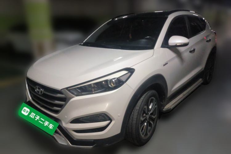 Used Hyundai Tucson 2015 1.6T Dual-Clutch Two-Wheel-Drive Leading Model Guazi used car, China used car export, Used car for sale, Used cars, Cheapest cars for sale