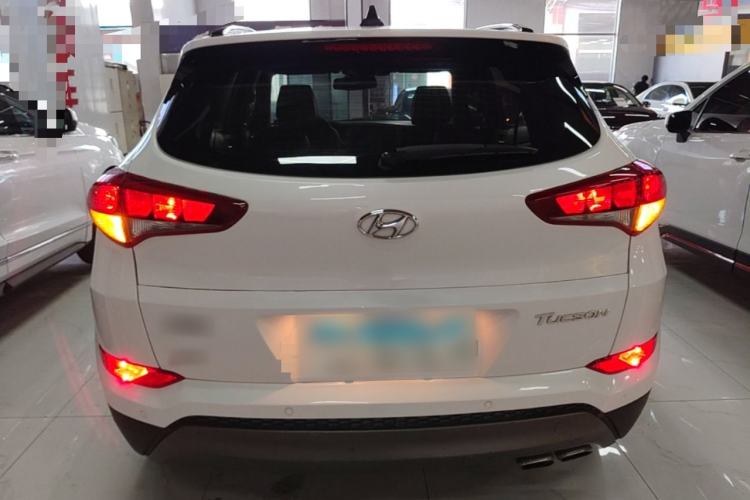 Used Hyundai Tucson 2015 1.6T Dual-Clutch Two-Wheel-Drive Smart Model Rear