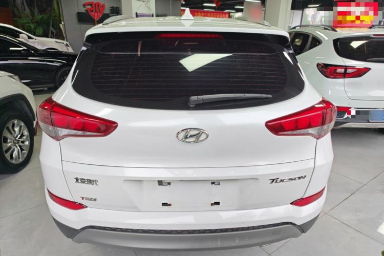 Used Hyundai Tucson 2015 1.6T Dual-Clutch Two-Wheel-Drive Smart Model Rear