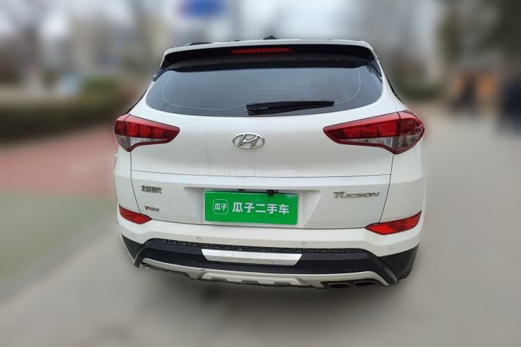 Used Hyundai Tucson 2015 1.6T Dual-Clutch Two-Wheel-Drive Smart Model Rear