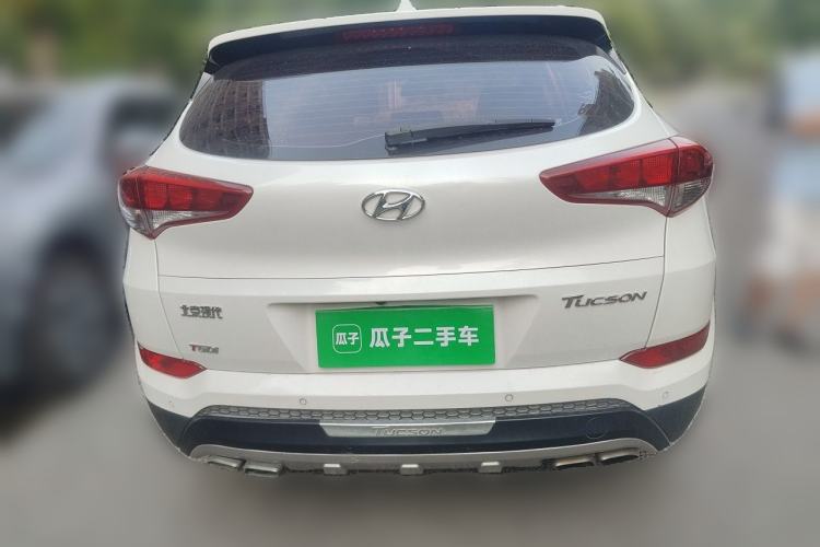 Used Hyundai Tucson 2015 1.6T Dual-Clutch Two-Wheel-Drive Smart Model Rear