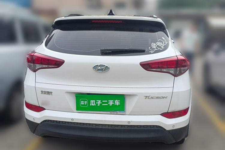 Used Hyundai Tucson 2015 2.0L Automatic Two-Wheel Drive Smart Version Rear