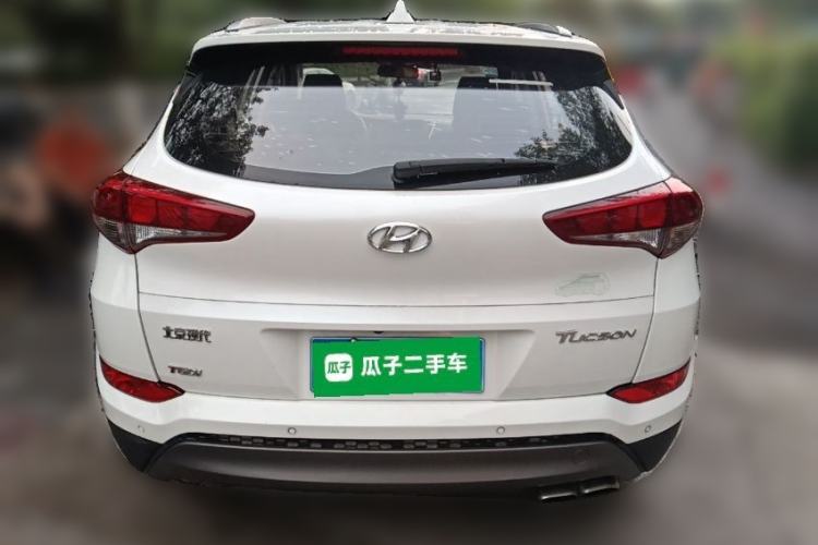 Used Hyundai Tucson 2015 1.6T Dual-Clutch Two-Wheel-Drive Smart Model Rear