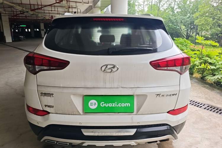 Used Hyundai Tucson 2015 1.6T Dual-Clutch Two-Wheel-Drive Smart Model Rear