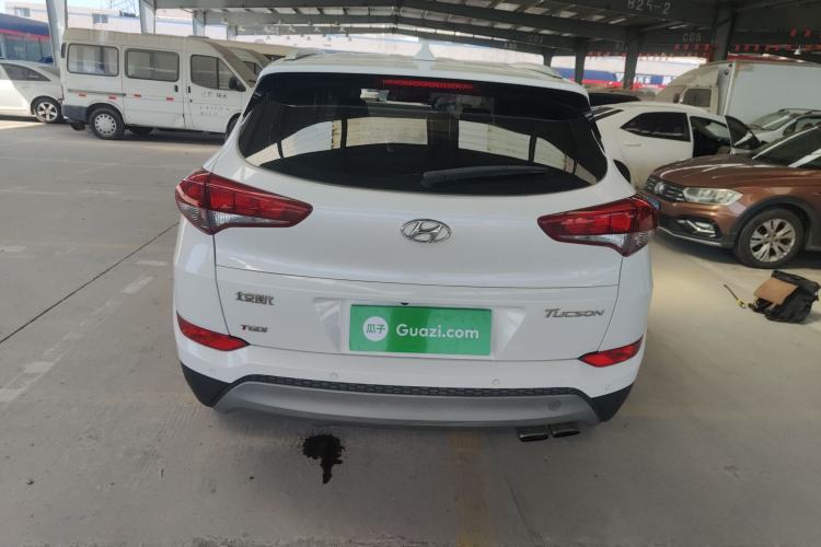 Used Hyundai Tucson 2015 1.6T Dual-Clutch Two-Wheel-Drive Smart Model Rear