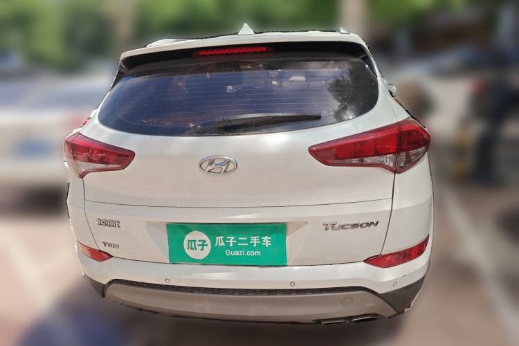 Used Hyundai Tucson 2015 1.6T Dual-Clutch Two-Wheel-Drive Smart Model Rear