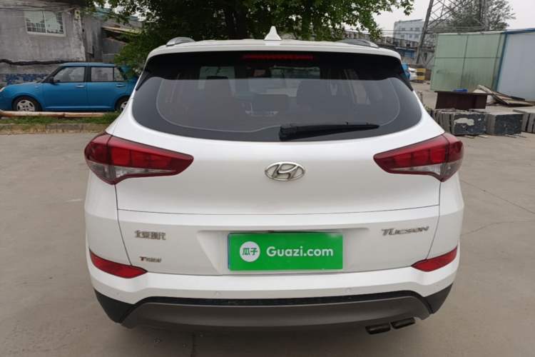 Used Hyundai Tucson 2015 1.6T Dual-Clutch Two-Wheel-Drive Smart Model Rear