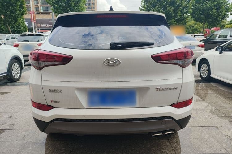 Used Hyundai Tucson 2015 1.6T Dual-Clutch Two-Wheel-Drive Smart Model Rear